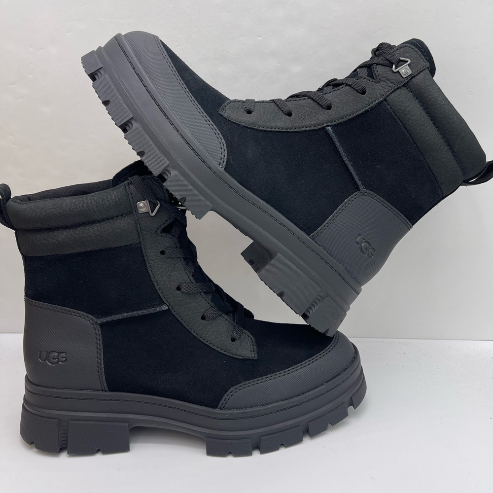 UGG Women's Lace-Up Boot
W / 1174492
W ASHTON WEATHERIZED LACE UP Boots Black - Picture 16 of 16
